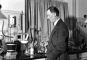 Photo of Bronsted in his chemistry lab.