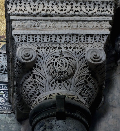 Engaged capital, Isidore of Miletus & Anthemius of Tralles for Emperor Justinian, Hagia Sophia, Istanbul, 532-37