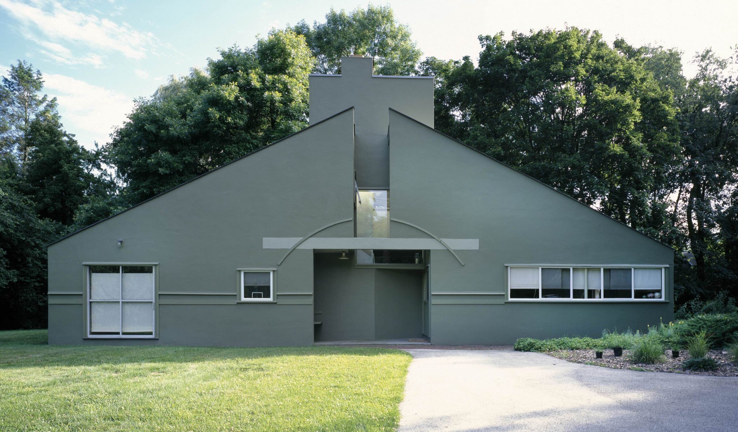 Robert Venturi, Vanna Venturi House, 1959-64, Chestnut Hill, Philadelphia