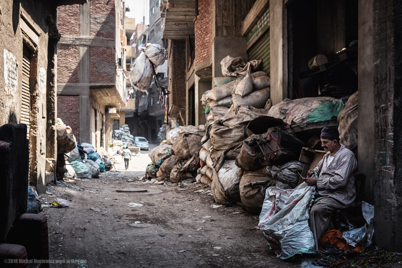 Garbage City of Cairo (Michael Huniewicz, 2017. CC BY 2.0)